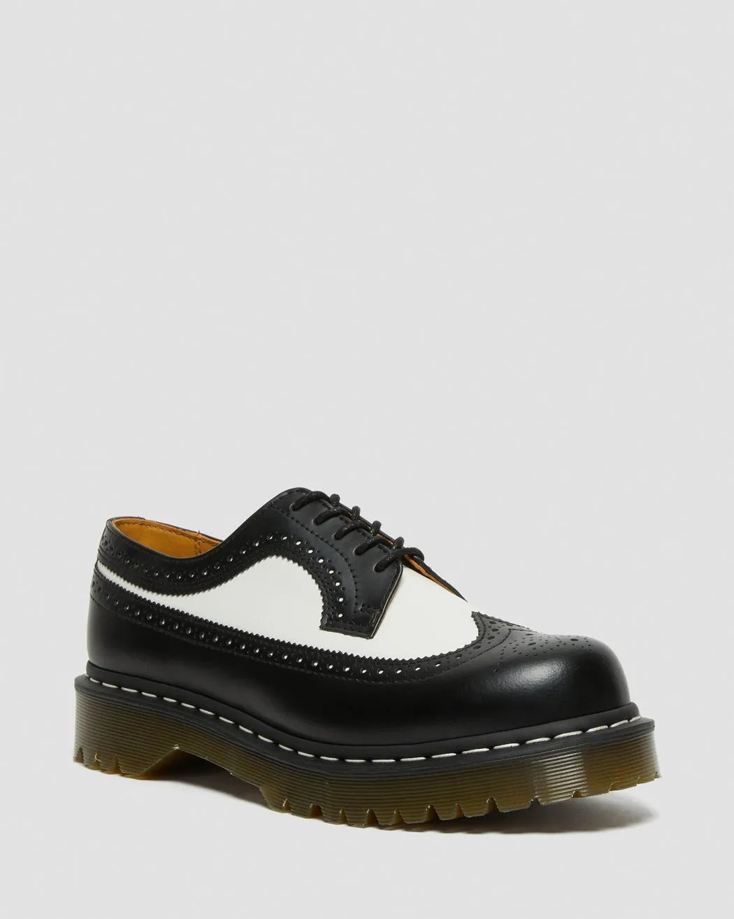 3889 Bex Brogue