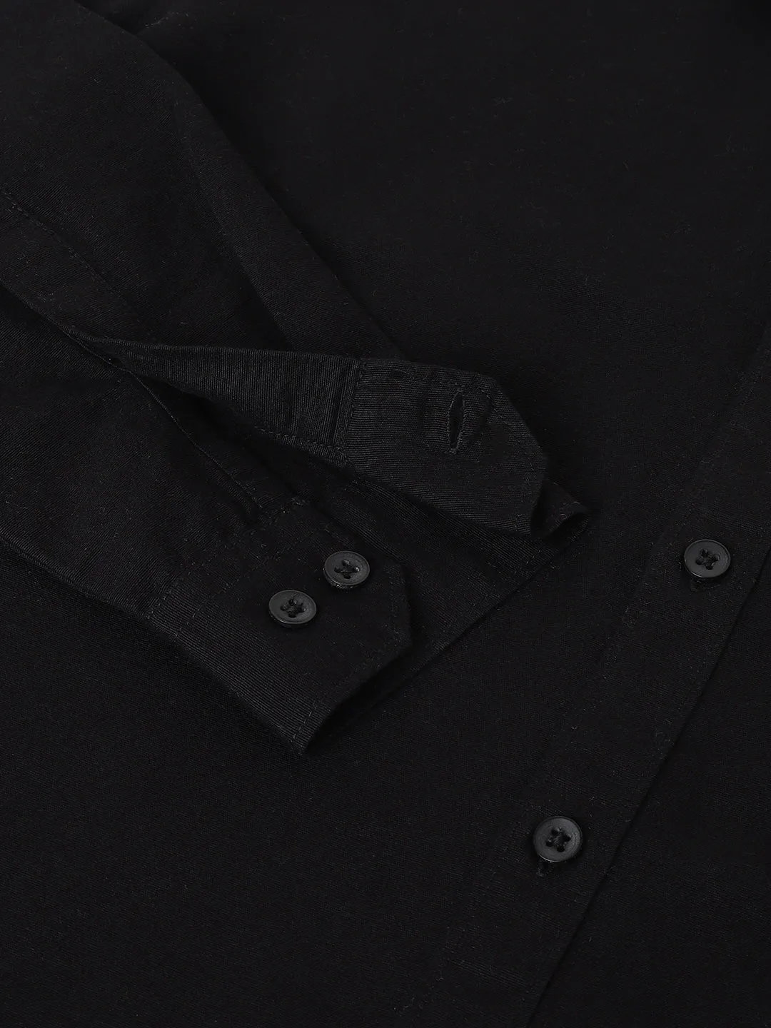 Men Black Standard Fit Solid Casual Shirt