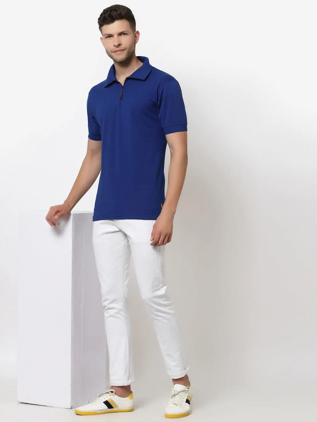 Men's Solid Cotton Regular Fit Zipper Polo T-Shirt