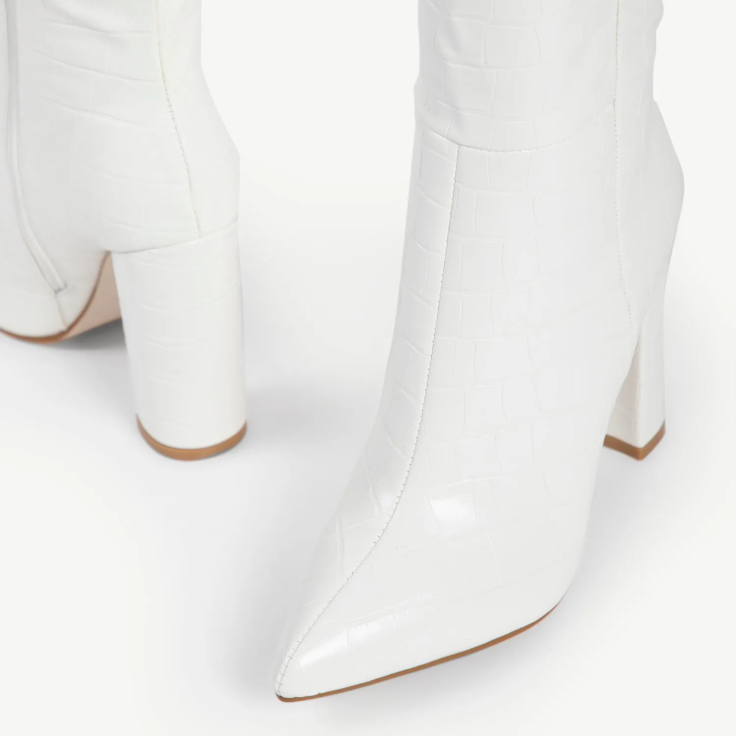 RAID Kennedia Long Boot in White