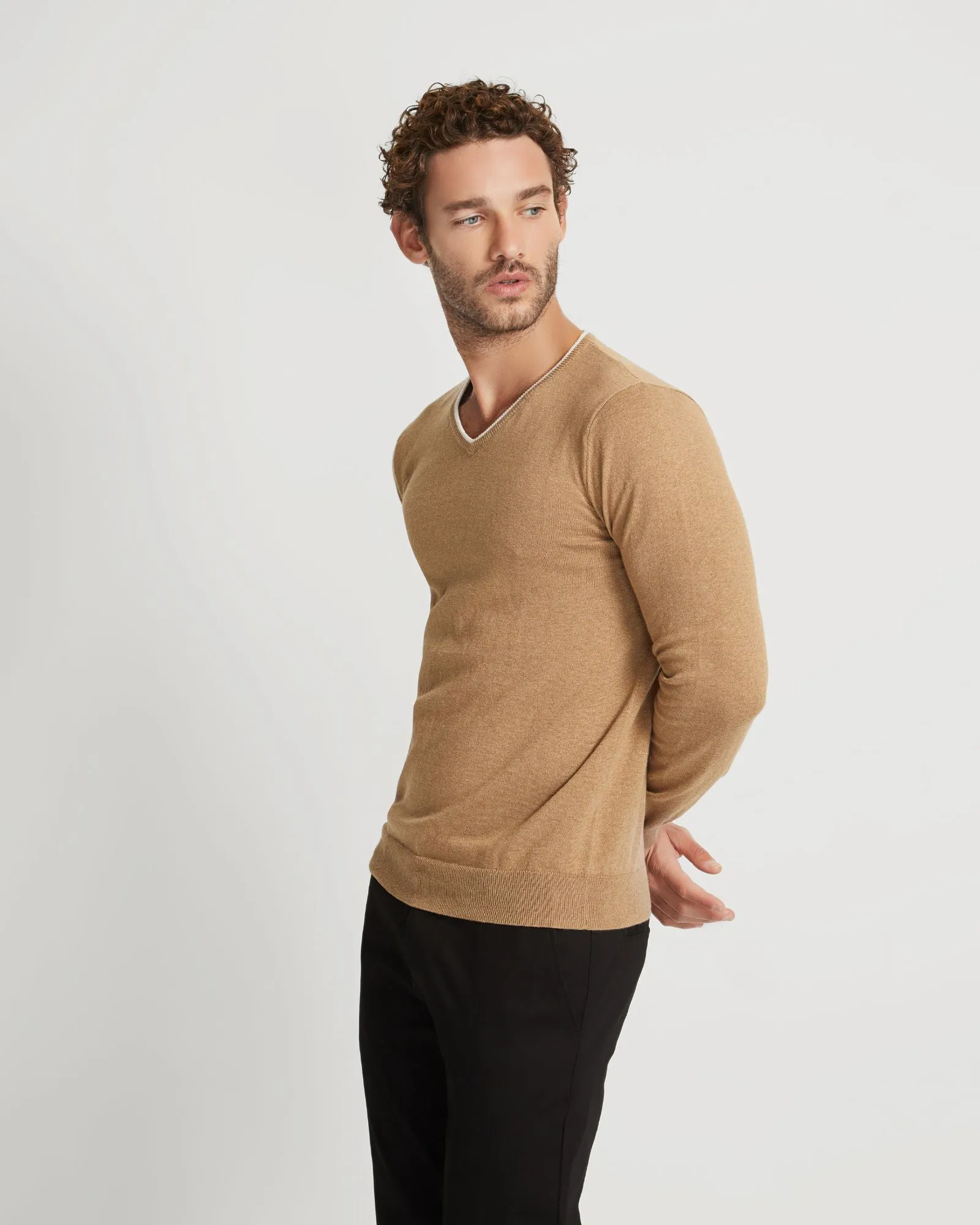 Tipping V-Neck Knitted Top