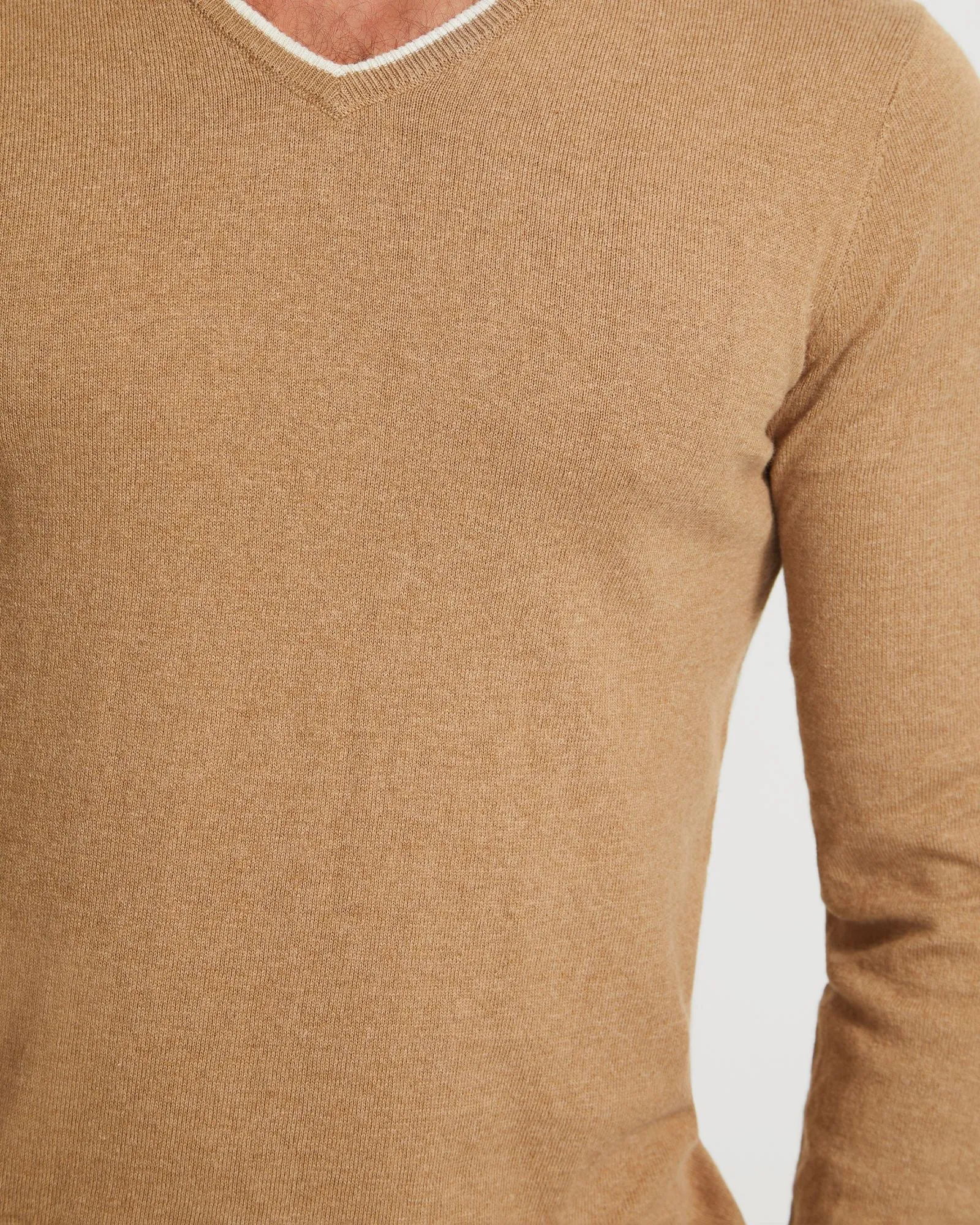 Tipping V-Neck Knitted Top
